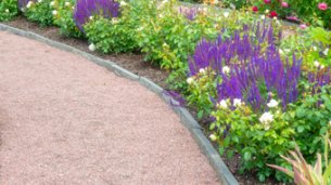 How to lay a gravel path - 5 step guide