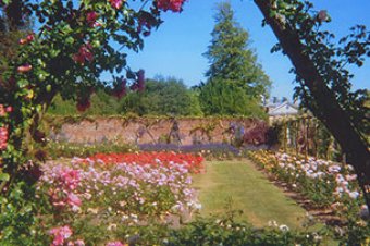 Ten gardens to visit in May